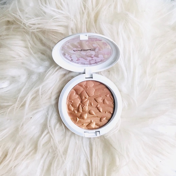 NEW MAC Spring Bling Highlight Powder - Picture 2 of 6